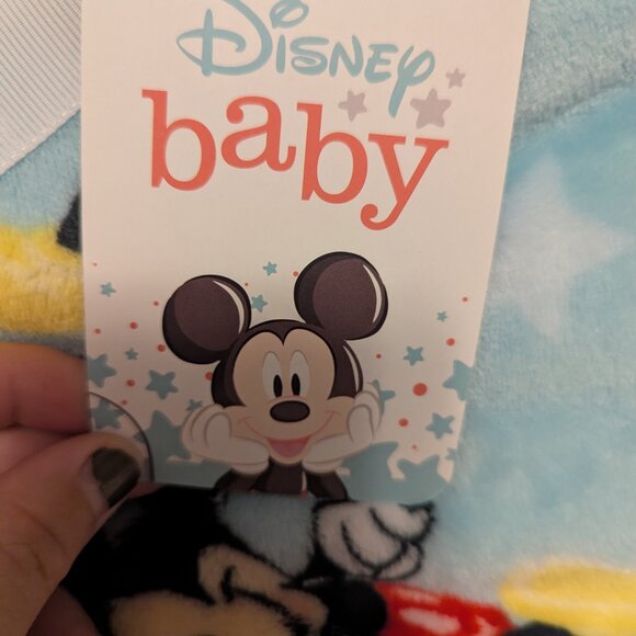 NEW Disney Mickey Mouse Super Soft Flannel Fleece Blanket, 30" x 36" - Picture 2 of 4